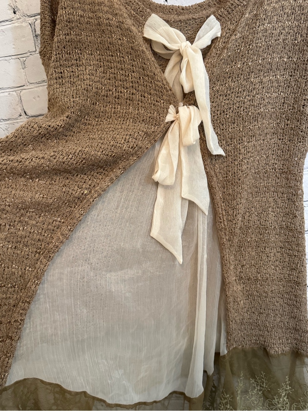 A'Reve Brown Knit Tunic with Cream Ribbon Accents Size L